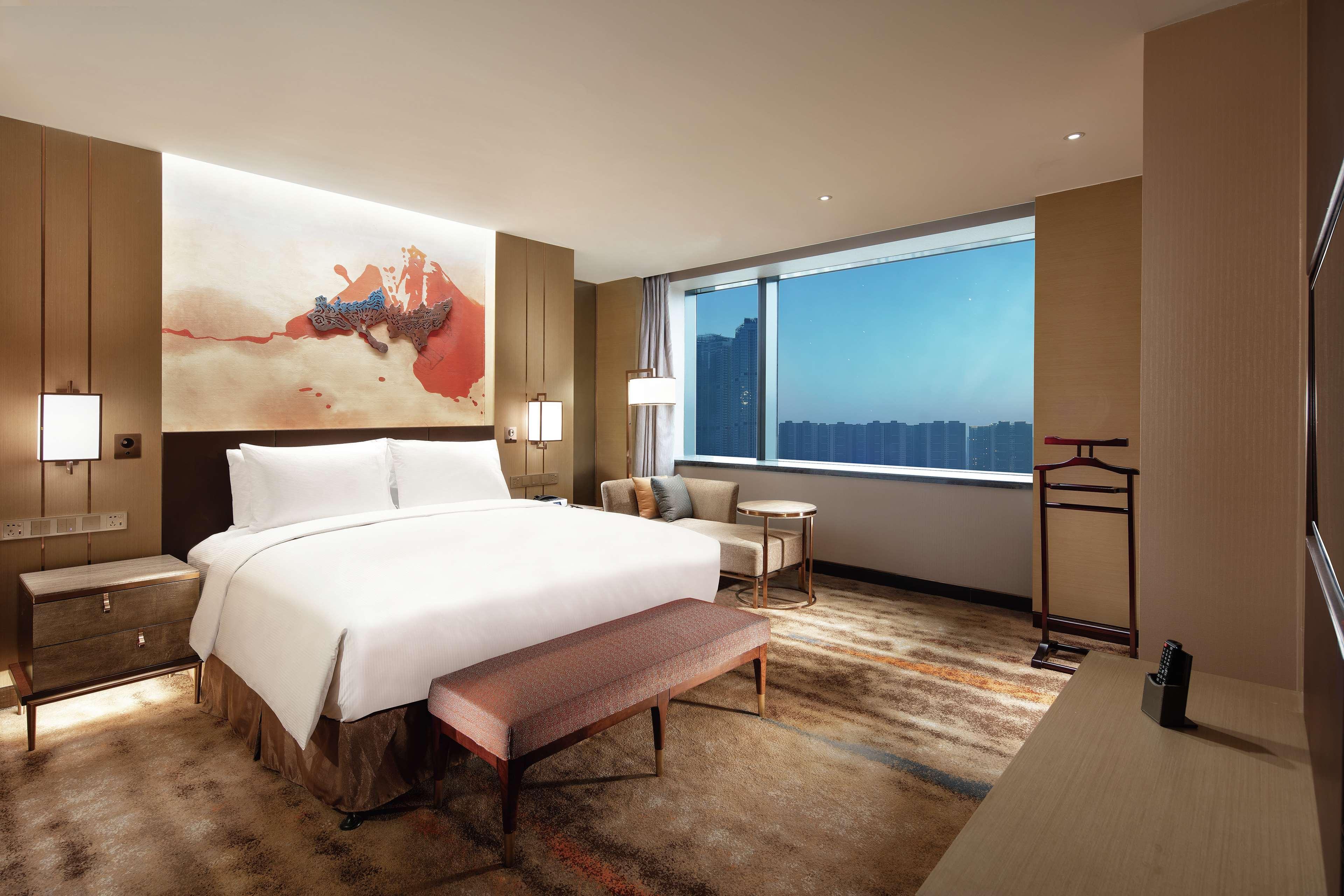 Hilton Shenyang Hotel Exterior photo