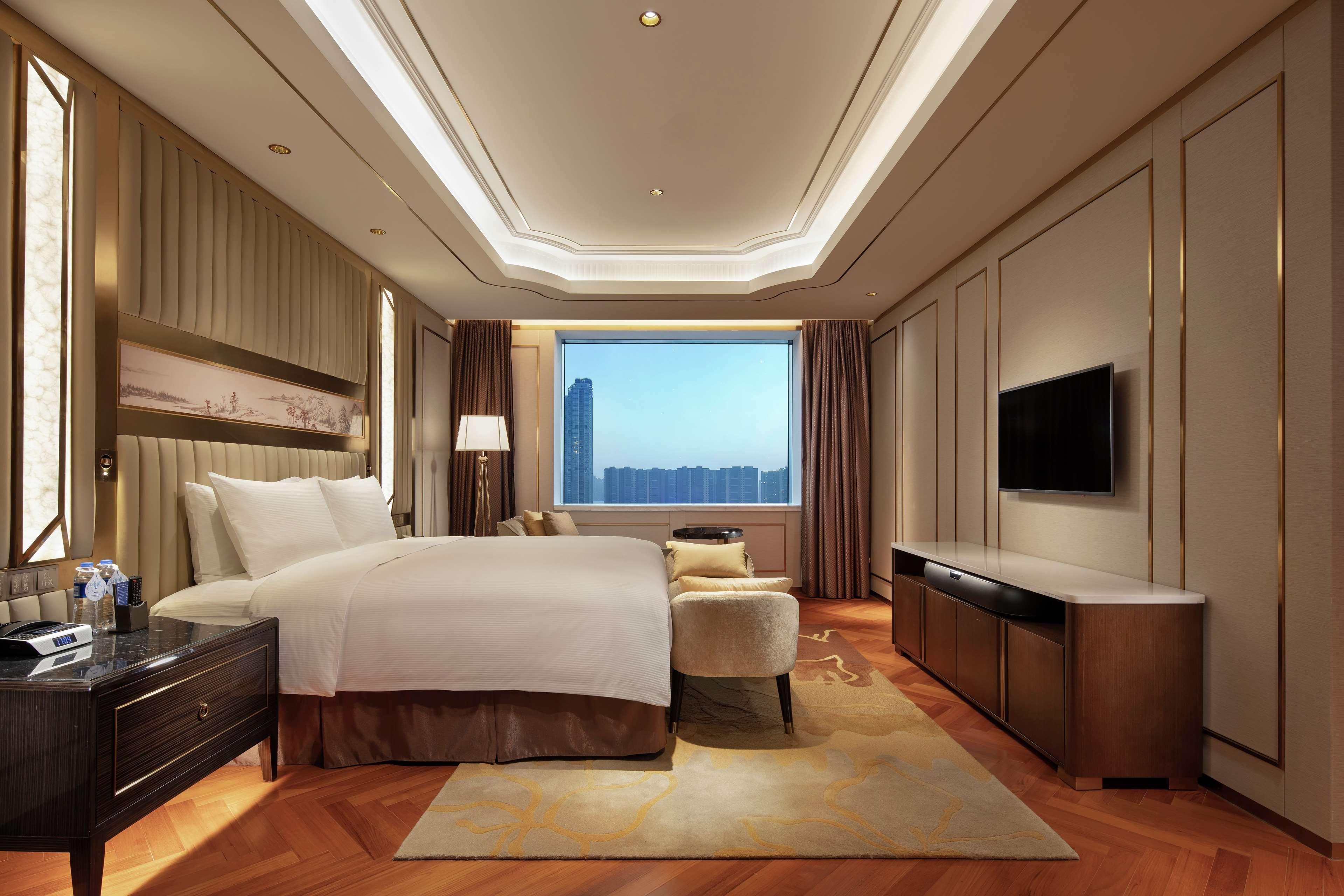 Hilton Shenyang Hotel Exterior photo